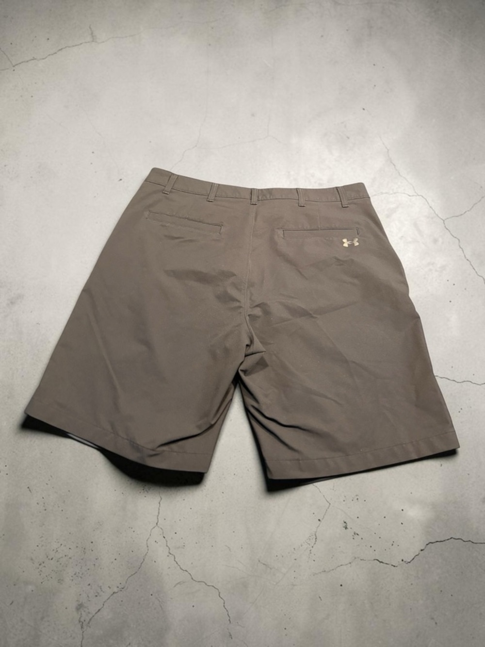 Under Armour Men's Tech Golf Shorts Black Size 40 Inseam 10 Moisture Wicking EUC - Picture 12 of 15